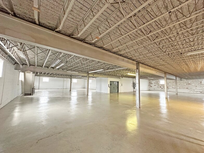 More Photos Of 810 Ramseur St, Durham Warehouse For Lease