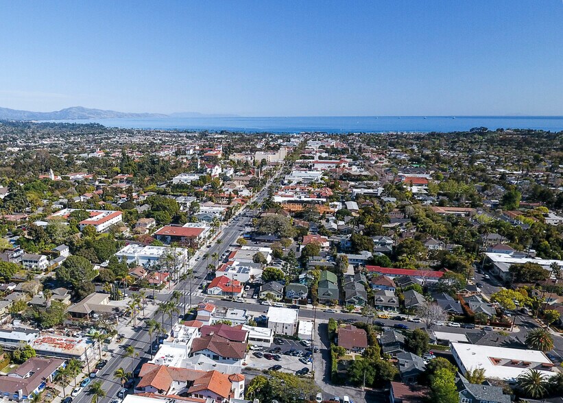 More Photos Of 1715 State St, Santa Barbara Office For Lease