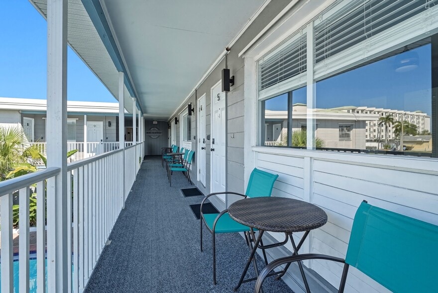 More Photos Of 11965 Gulf Blvd, Treasure Island Hotel For Sale