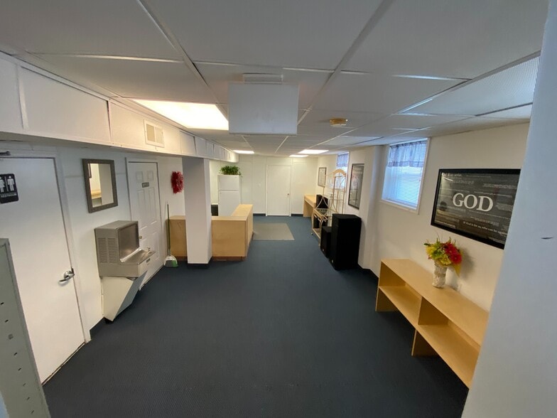 More Photos Of 416 River Rd, Quantico Office For Sale