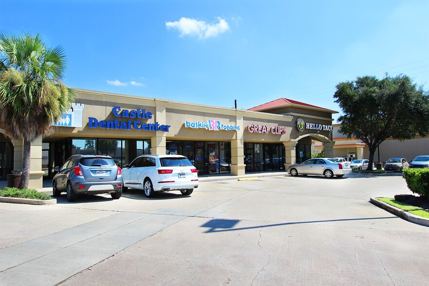 Primary Photo Of 25114 Grogans Mill Rd, Spring Unknown For Lease