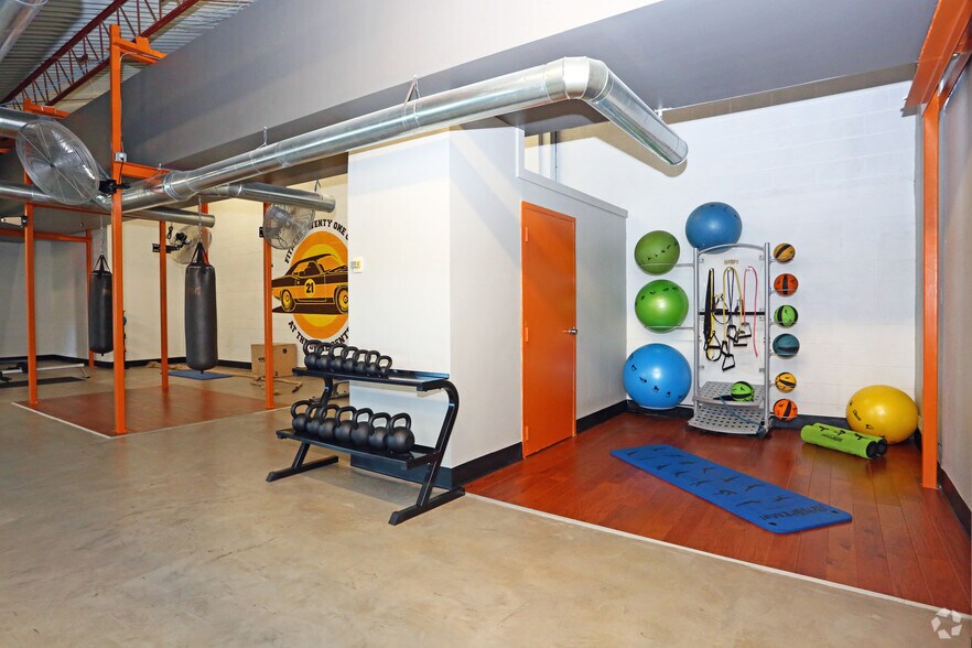 More Photos Of 2021 Guadalupe St, Austin Coworking Space