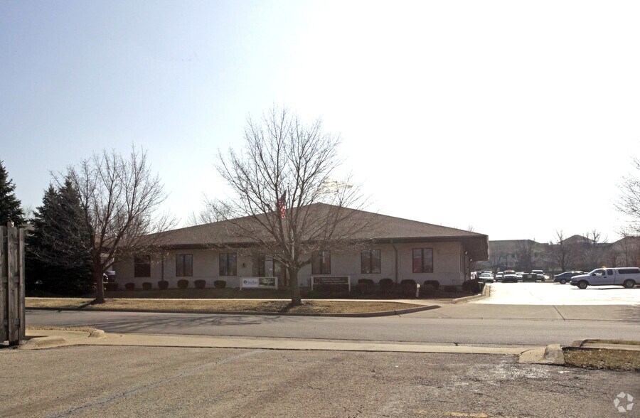 Primary Photo Of 3230 Executive Dr, Joliet Office For Sale
