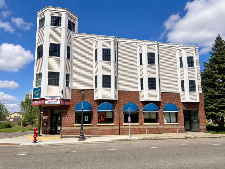 More Photos Of 1720 Glenwood Ave N, Minneapolis Apartments For Sale