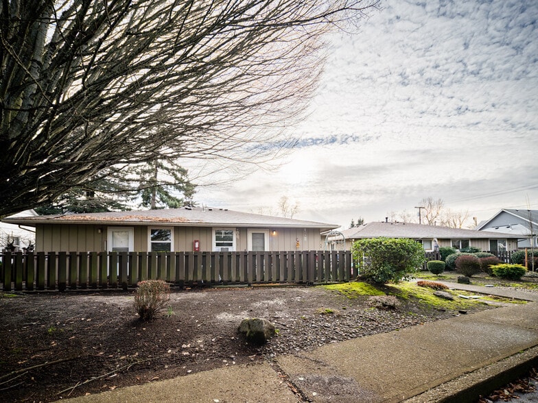 More Photos Of 2522-2556 Simpson St SE, Salem Apartments For Sale