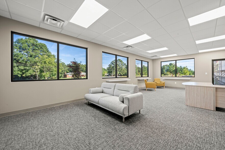 More Photos Of 2990 Brantley rd, Kannapolis Warehouse For Sale