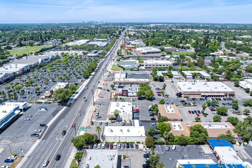 More Photos Of 3409 Arden Way, Sacramento Fast Food For Sale