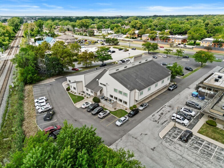 More Photos Of 1630 45th Ave, Munster Medical For Lease