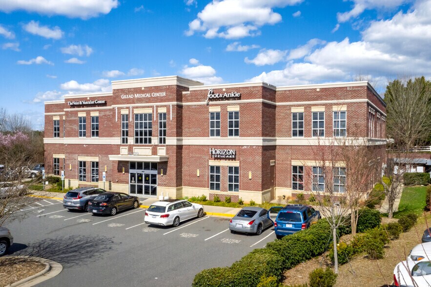 Primary Photo Of 15419 Hodges Cir, Huntersville Medical For Lease