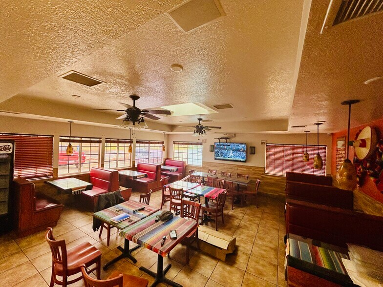 More Photos Of 32123 Cathedral Canyon Dr, Cathedral City Restaurant For Sale