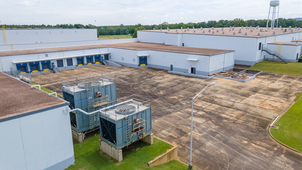 More Photos Of 3145 Elmore Rd, Wetumpka Manufacturing For Lease