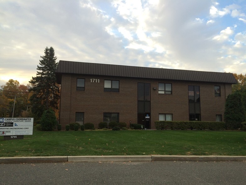 More Photos Of 1711 Ginesi Dr, Freehold Office For Lease