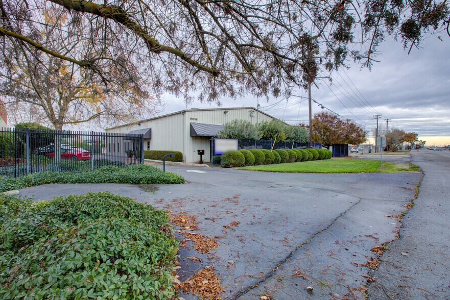 More Photos Of 5012 Salida Blvd, Salida Office For Sale