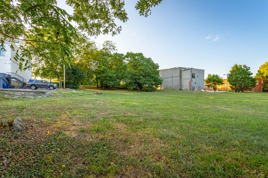 More Photos Of 2642 S Broad St, Chattanooga Land For Sale