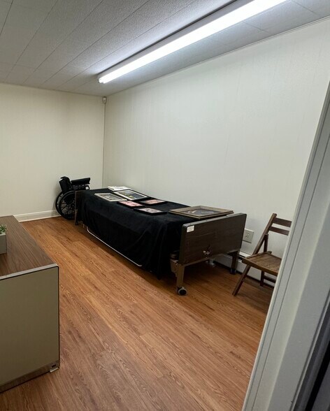 More Photos Of 937 Joyce Kilmer Ave, New Brunswick Auto Repair For Sale