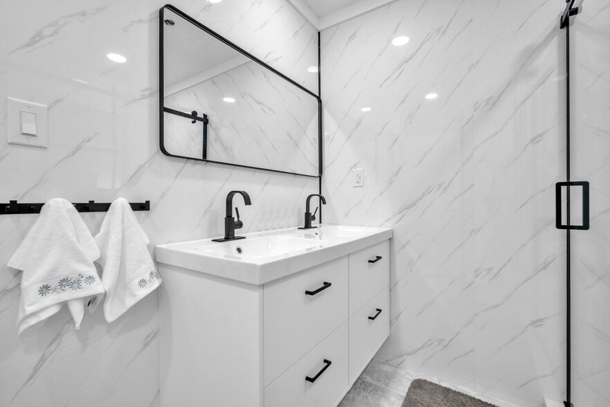 More Photos Of 7151 Taft St, Hollywood Office Residential For Sale