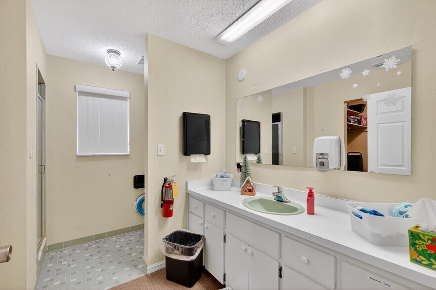 More Photos Of 1055 Teague Trl, Lady Lake Religious Facility For Sale