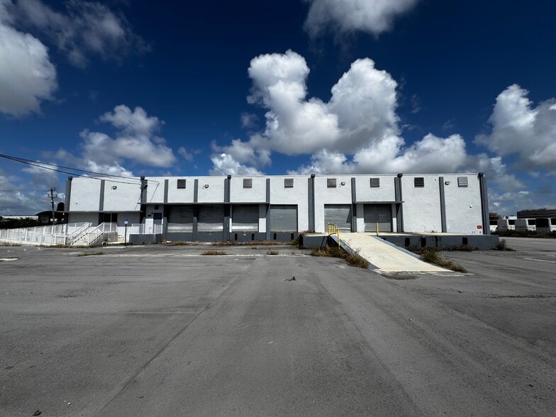 Primary Photo Of 2929 NW 73rd St, Miami Warehouse For Lease