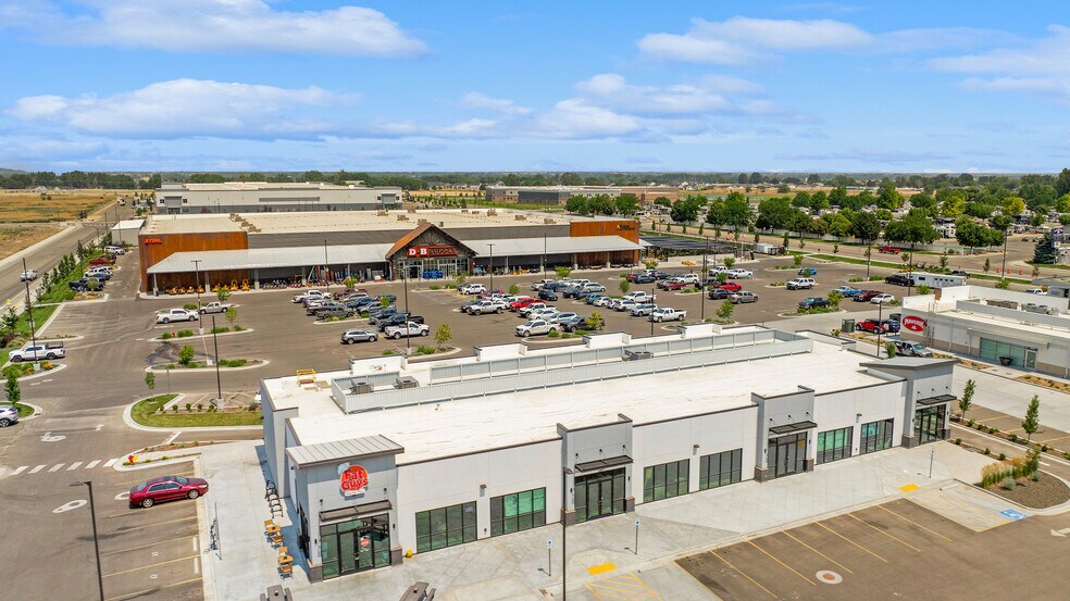 Primary Photo Of 805 Saddle Ave, Caldwell Storefront For Sale