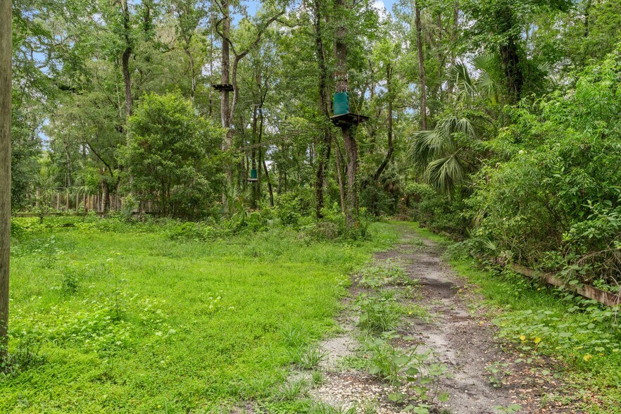 More Photos Of 6440 Cedar Ln, Brooksville Sports And Entertainment For Sale