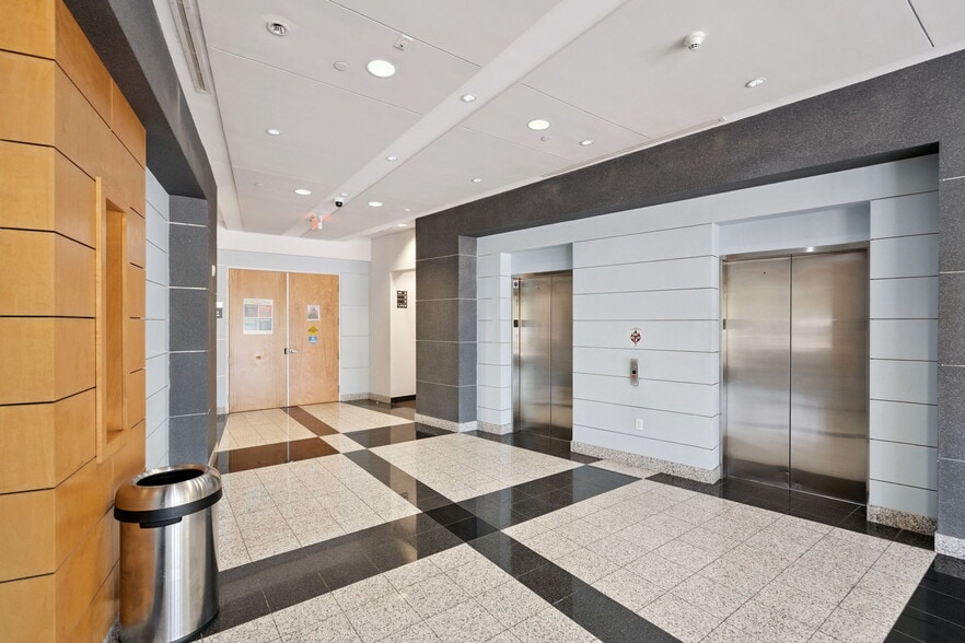 More Photos Of 7560 Red Bug Lake Rd, Oviedo Medical For Sale