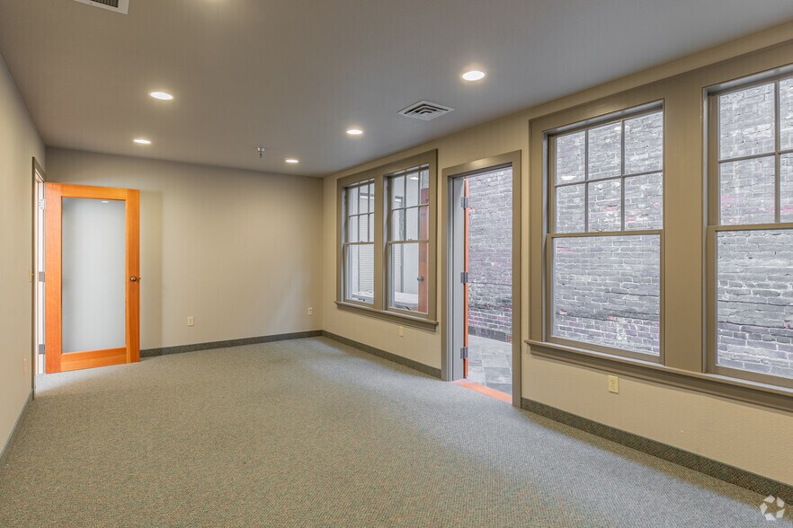 More Photos Of 181-195 High St NE, Salem General Retail For Sale