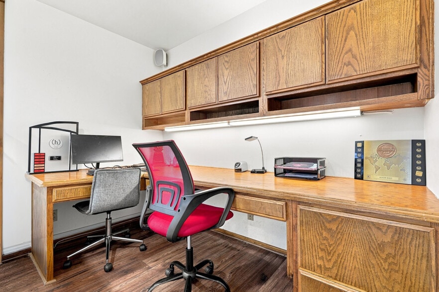 More Photos Of 1063 Colorado Blvd, Eagle Rock Medical For Sale