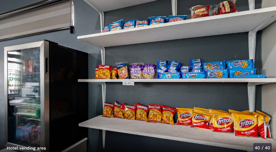 More Photos Of 2620 Santa Ursula Ave, Laredo Hotel For Sale