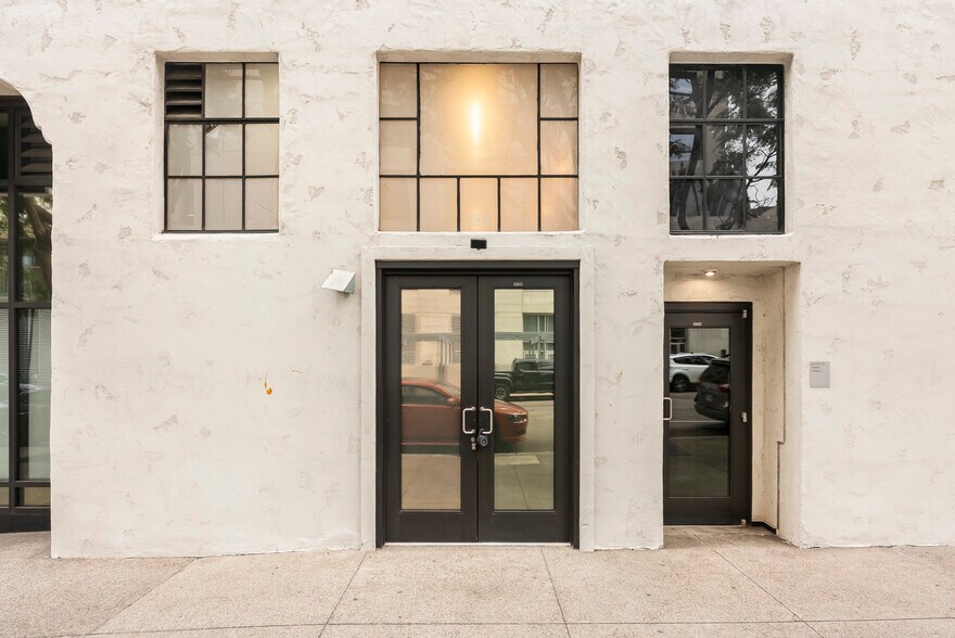 More Photos Of 302-390 11th Ave, San Diego Apartments For Sale