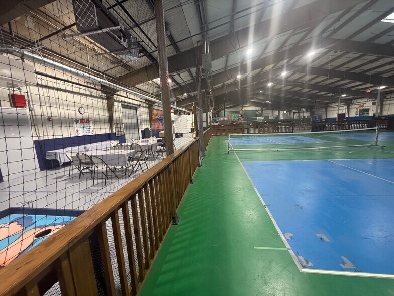 More Photos Of 216 W Boylston St, West Boylston Warehouse For Lease