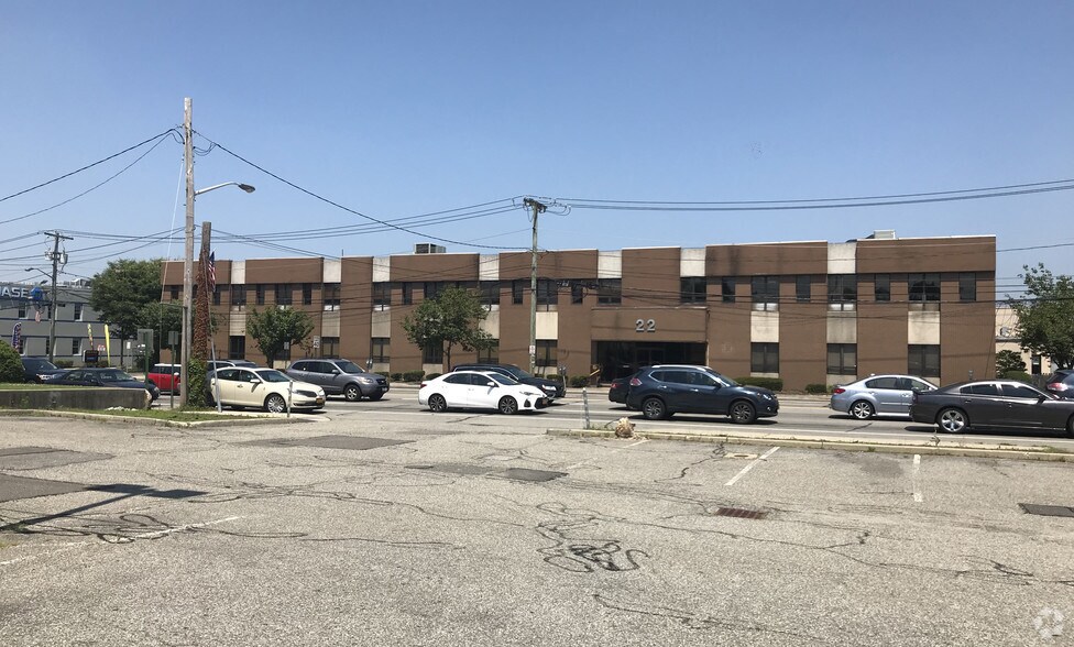 More Photos Of 22 Jericho Tpke, Mineola Medical For Lease