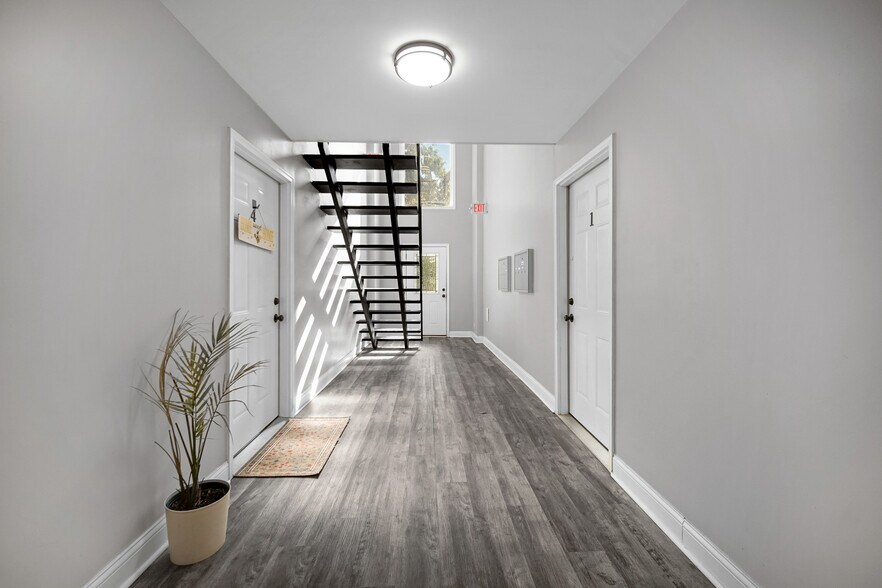 More Photos Of 2080 E Rand St, Hobart Apartments For Sale