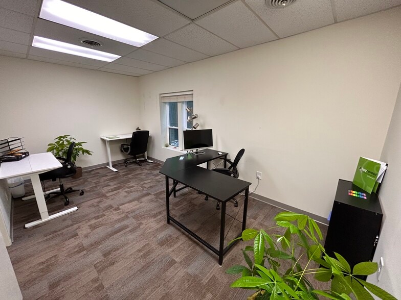 More Photos Of 6714 Patterson Ave, Richmond Office For Lease