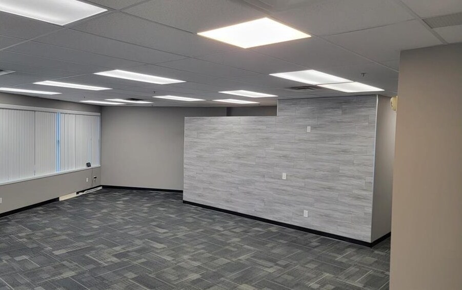 More Photos Of 20285 Stewart Cres, Maple Ridge Warehouse For Lease