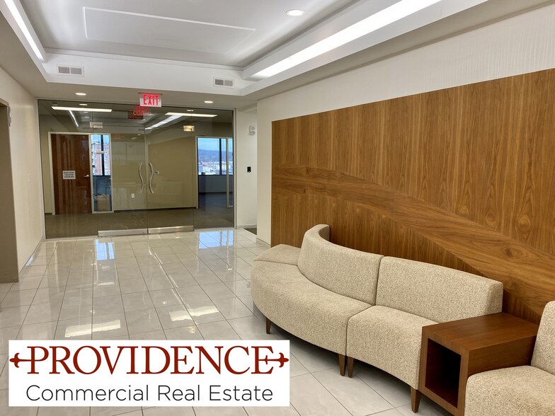 More Photos Of 800 S Gay St, Knoxville Office For Lease