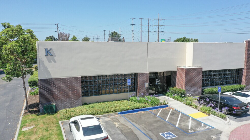 More Photos Of 3505 Cadillac Ave, Costa Mesa Office For Lease