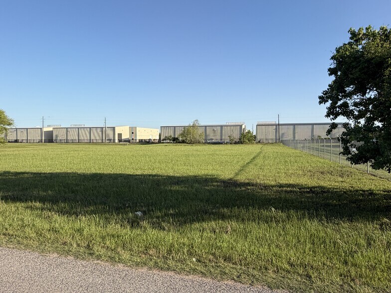 More Photos Of 41057 Park 290 Dr, Waller Land For Sale