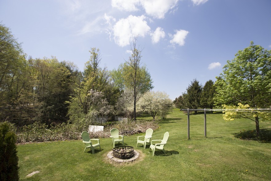 More Photos Of 201 Roses Hill Rd, Richfield Springs Hotel For Sale