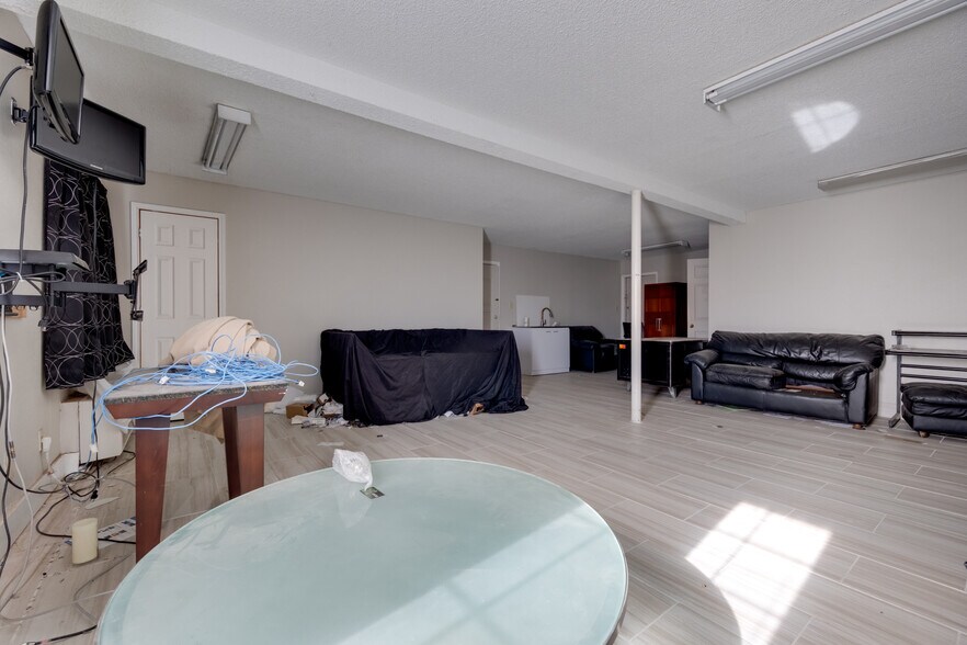 More Photos Of 2915 E Interstate 40, Amarillo Hotel For Sale