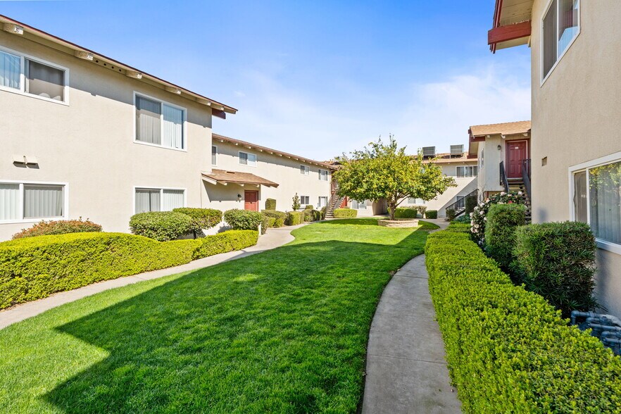 More Photos Of 1985 N Winery Ave, Fresno Apartments For Sale