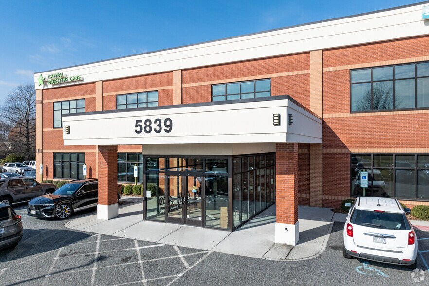 More Photos Of 5839 Harbour View Blvd, Suffolk Medical For Lease