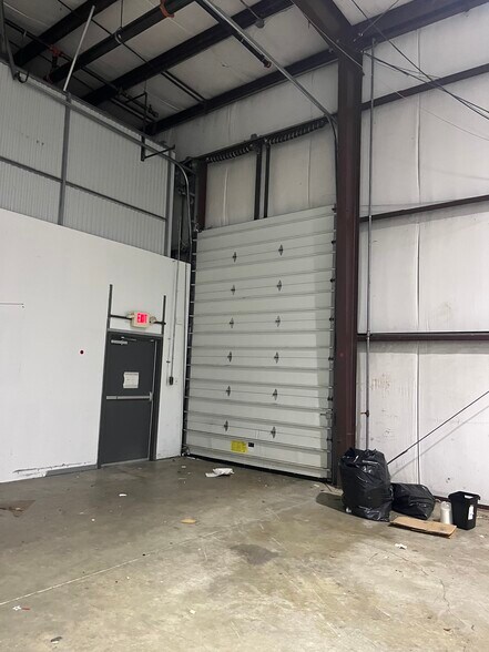 More Photos Of 1075 Delsea Dr, Westville Flex For Lease