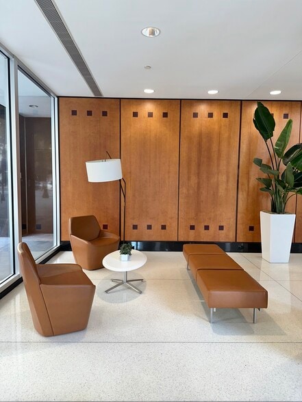 More Photos Of 333 Fayetteville St, Raleigh Office For Lease