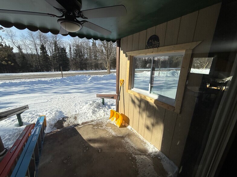 More Photos Of 1640 W US-2, Crystal Falls Restaurant For Sale