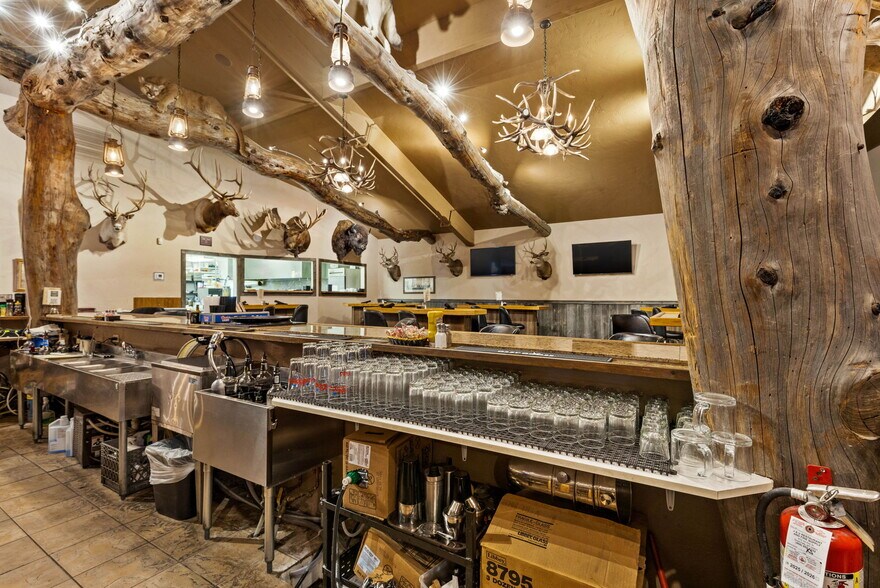 More Photos Of 5100-N Star Blvd, Great Falls Storefront Retail Office For Sale