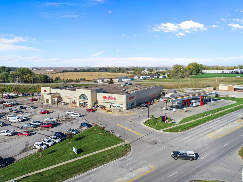 More Photos Of 801-905 Highway 30 E, Carroll Unknown For Lease