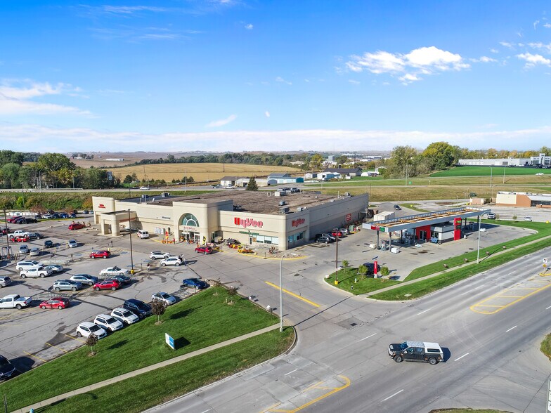 More Photos Of 801-905 Highway 30 E, Carroll Unknown For Lease