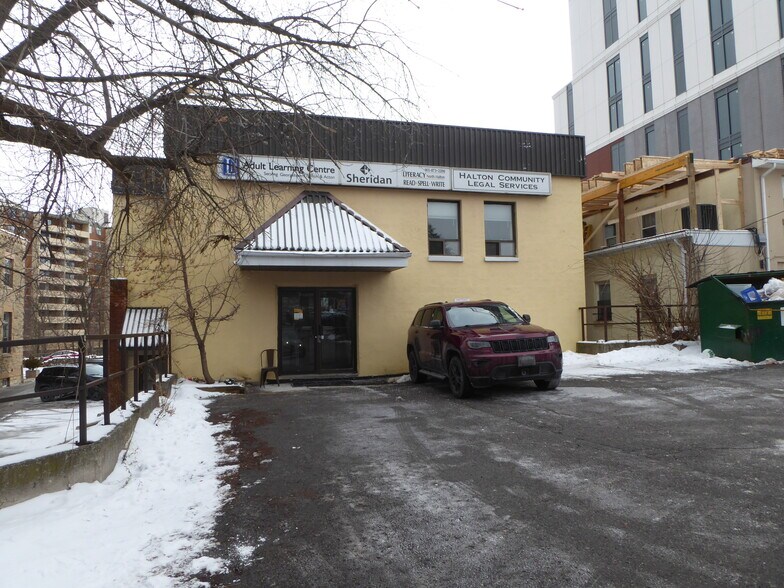 More Photos Of 72 Mill St, Halton Hills Office Residential For Sale