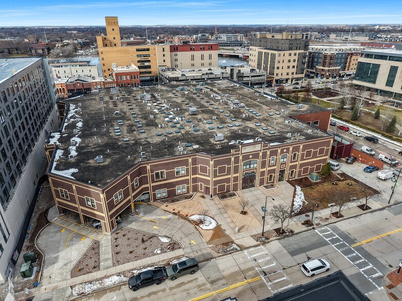 More Photos Of 216 Northland Ave, Green Bay Apartments For Sale