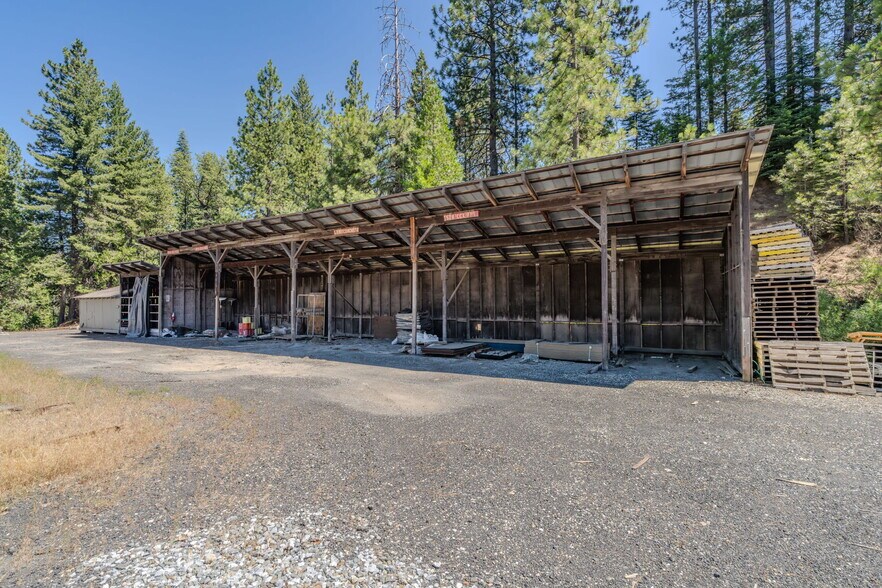 More Photos Of 1495 Linebaugh Rd, Arnold Industrial For Sale